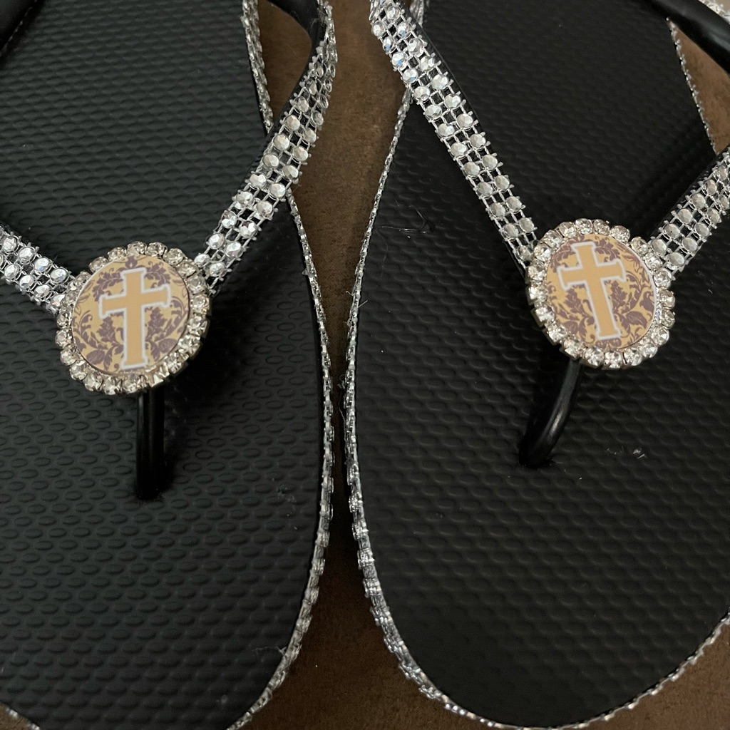 Cross Flip Flops
